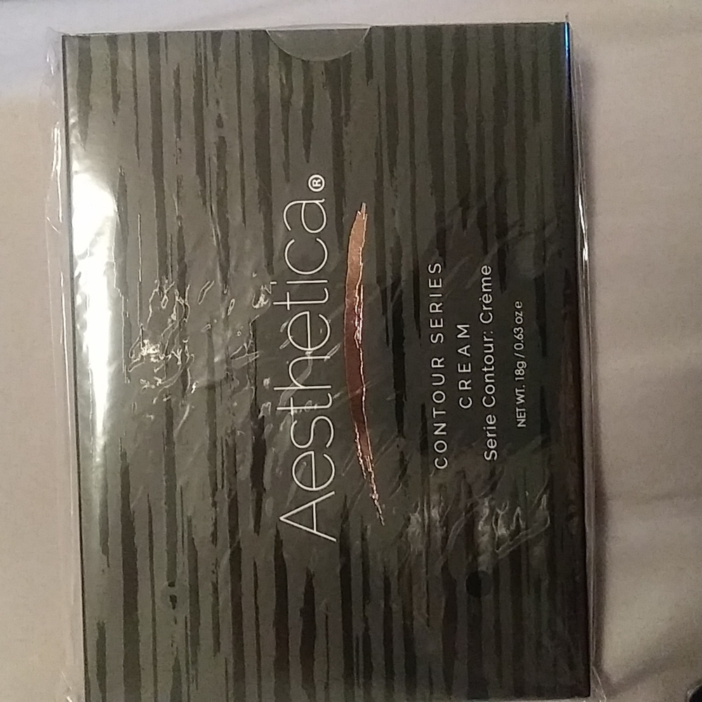 2/$10 Aesthetica cream contour palette